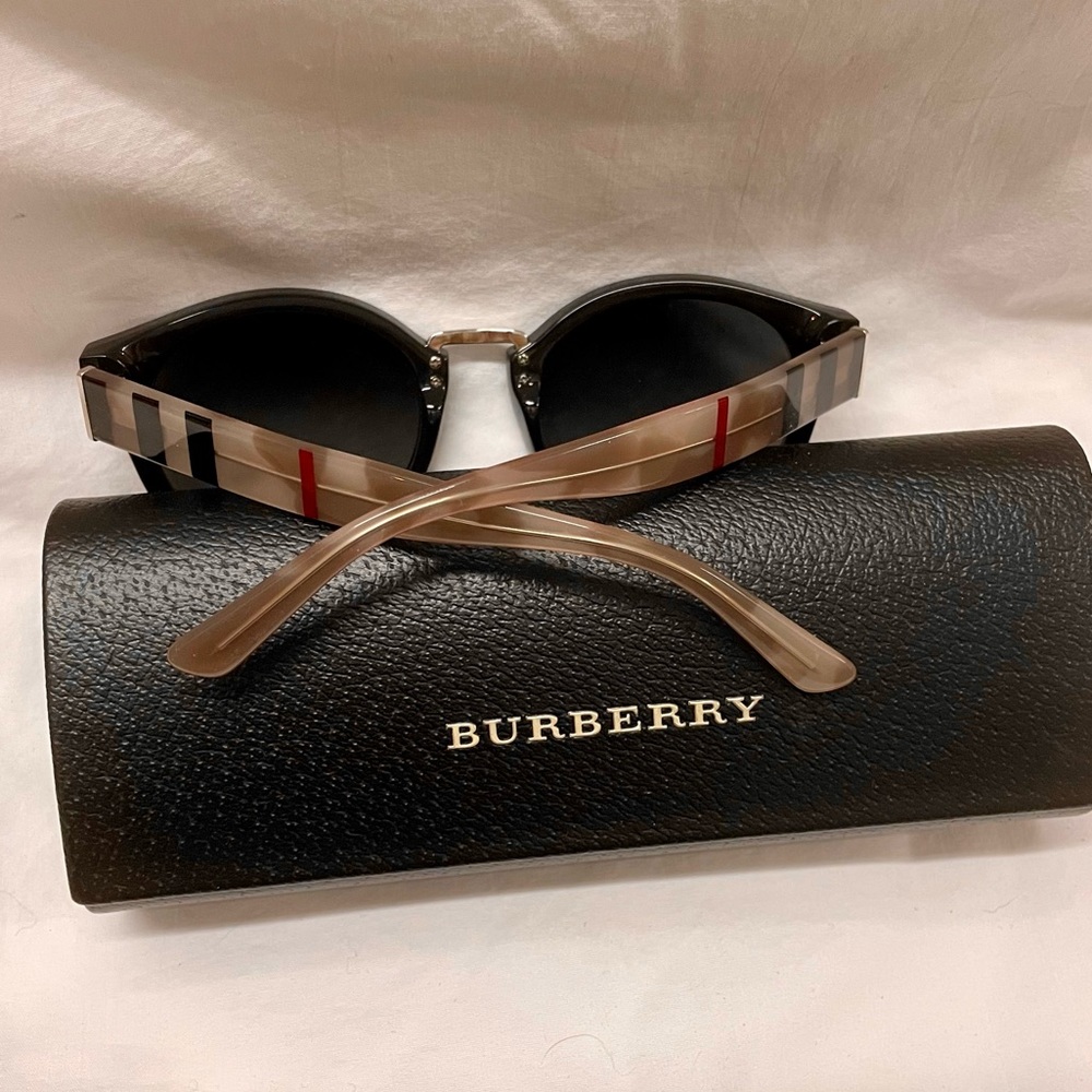 Burberry sunglasses